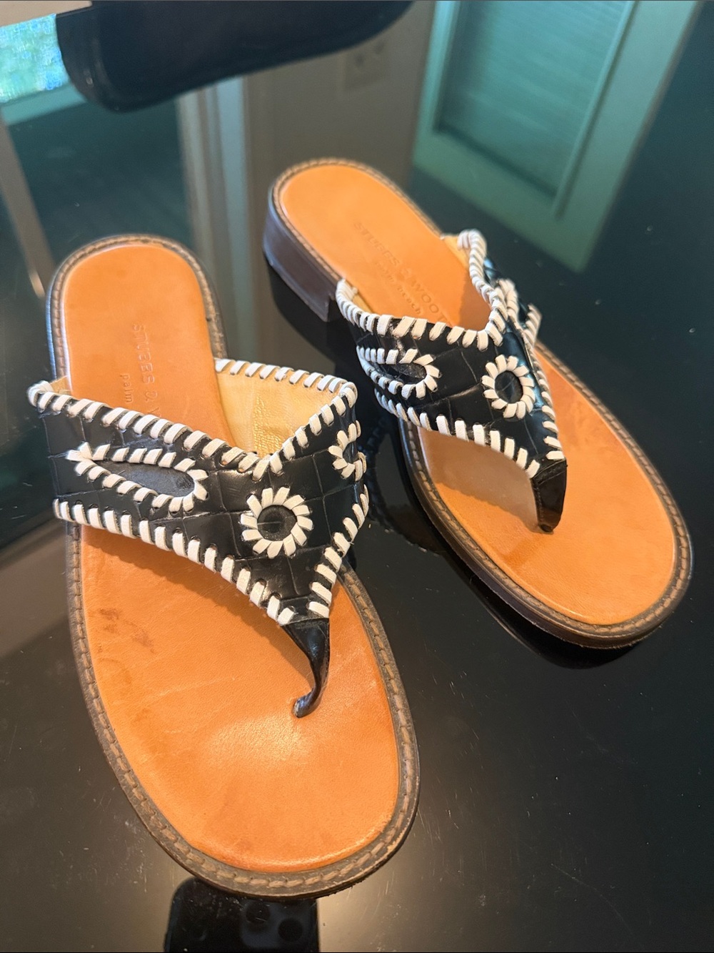 Stubbs & Wootton Black and White Leather Floral-Accent Thong Sandals - Women